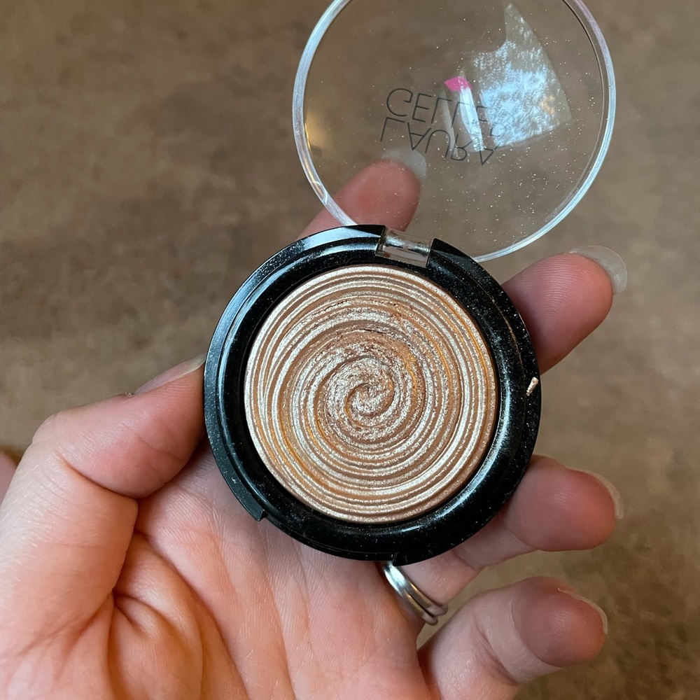 Laura Geller Baked Gellato Swirl Illuminator • Gilded Honey